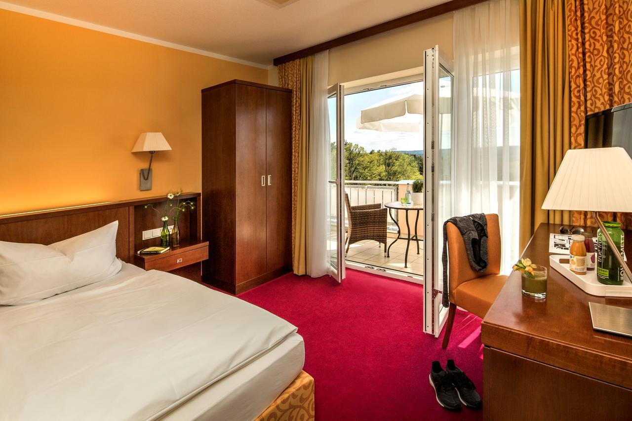 Hotel-Restaurant Distlerhof Leinburg 外观 照片