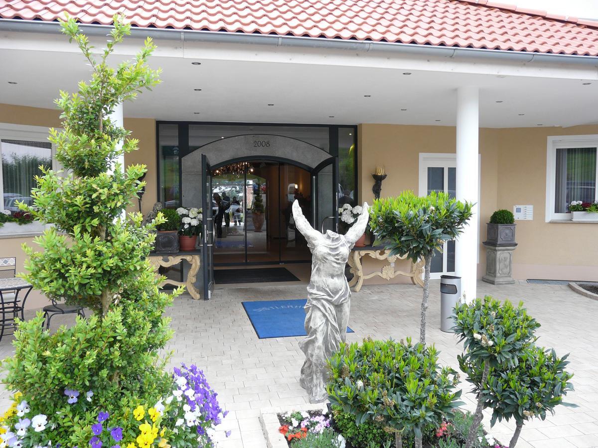 Hotel-Restaurant Distlerhof Leinburg 外观 照片